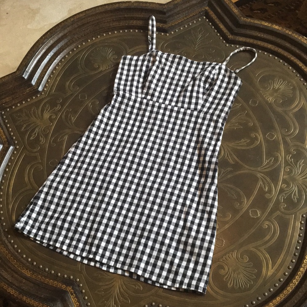 A-line Hollister’s gingham dress